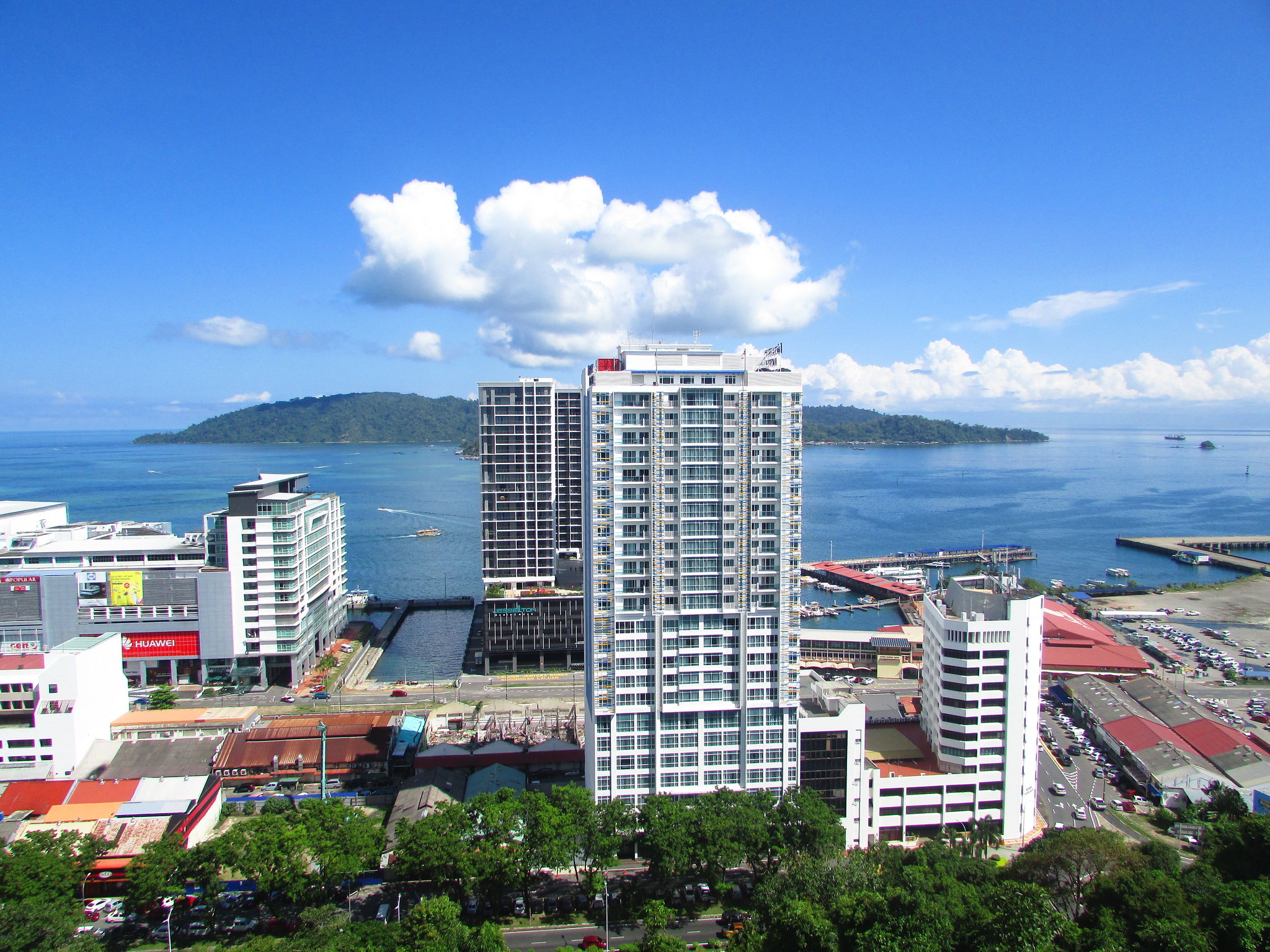 Living in Kota Kinabalu, Malaysia: Tips for Moving and Visiting 2024